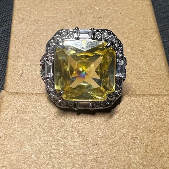 BP Silver Ring with Yellow Gemstone - Picture 5 of 5